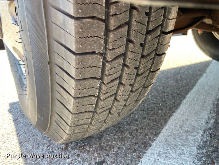 image for item MT9940 1933 GMC  flatbed truck