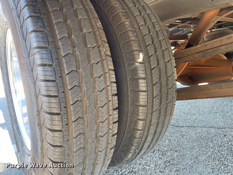 image for item MT9940 1933 GMC  flatbed truck