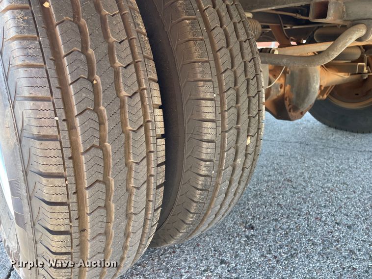 image for item MT9940 1933 GMC  flatbed truck