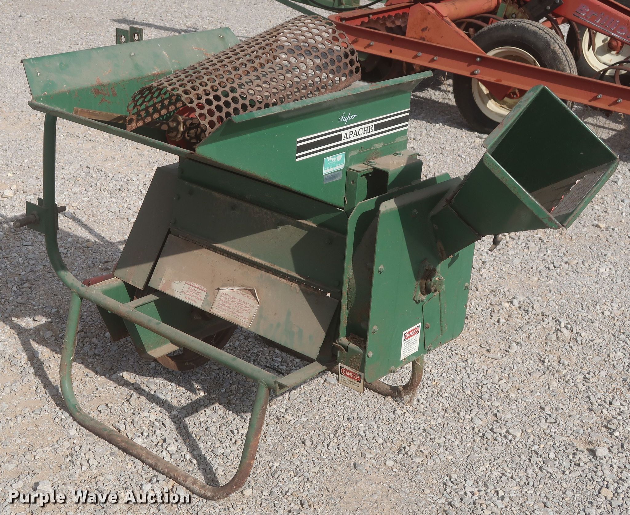 WW Grinder Super Apache 240C wood chipper in Ardmore, OK Item LP9047