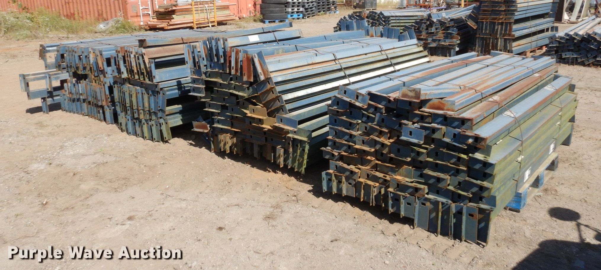 (4) pallets of Unarco TBolt pallet racking beams in Lawrence, KS