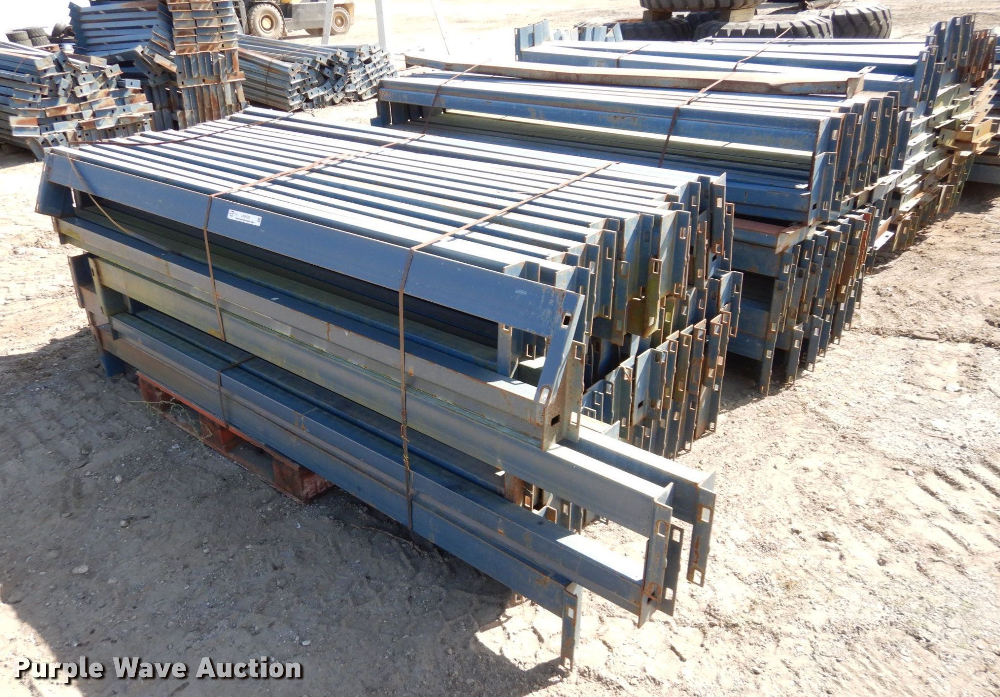(4) pallets of Unarco TBolt pallet racking beams in Lawrence, KS