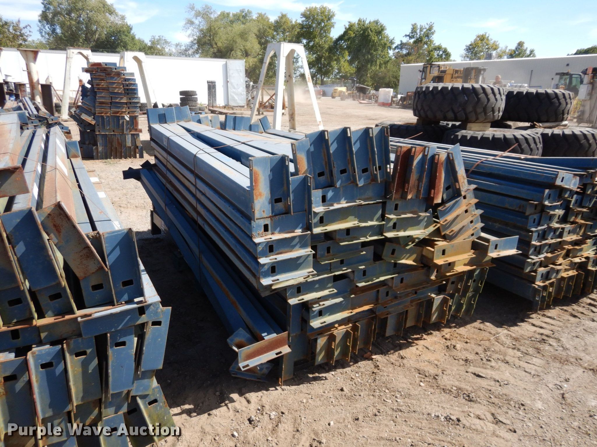 (4) pallets of Unarco TBolt pallet racking beams in Lawrence, KS