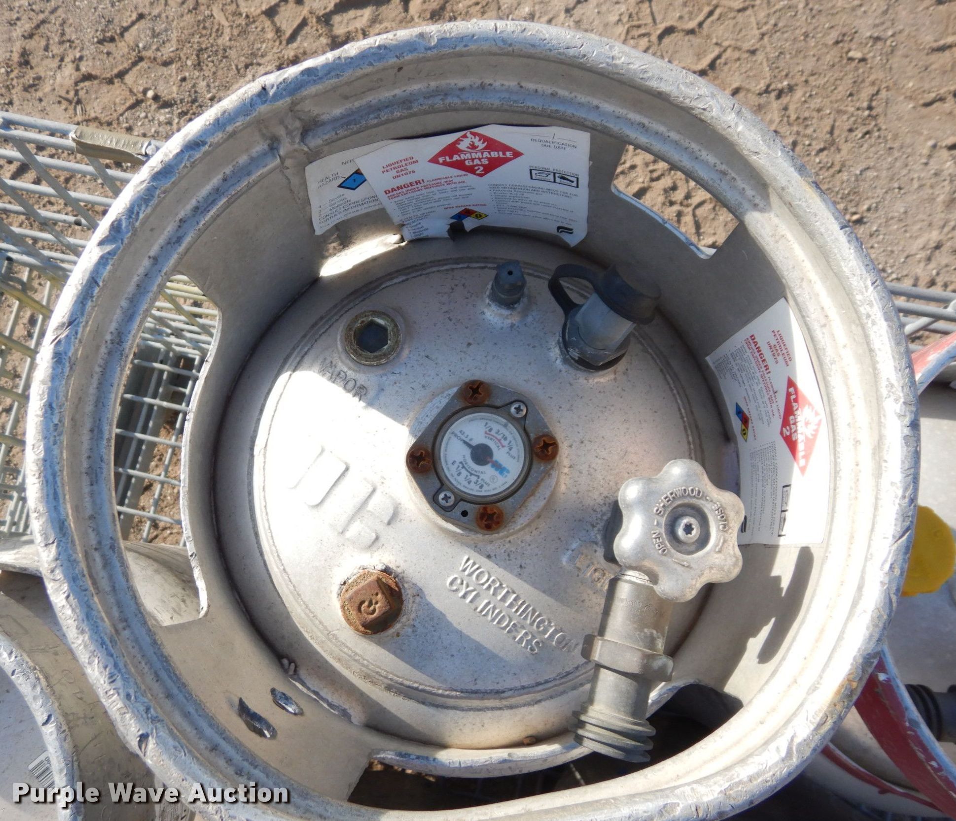 Approximately 8 aluminum propane tanks in Lawrence, KS Item LY9187