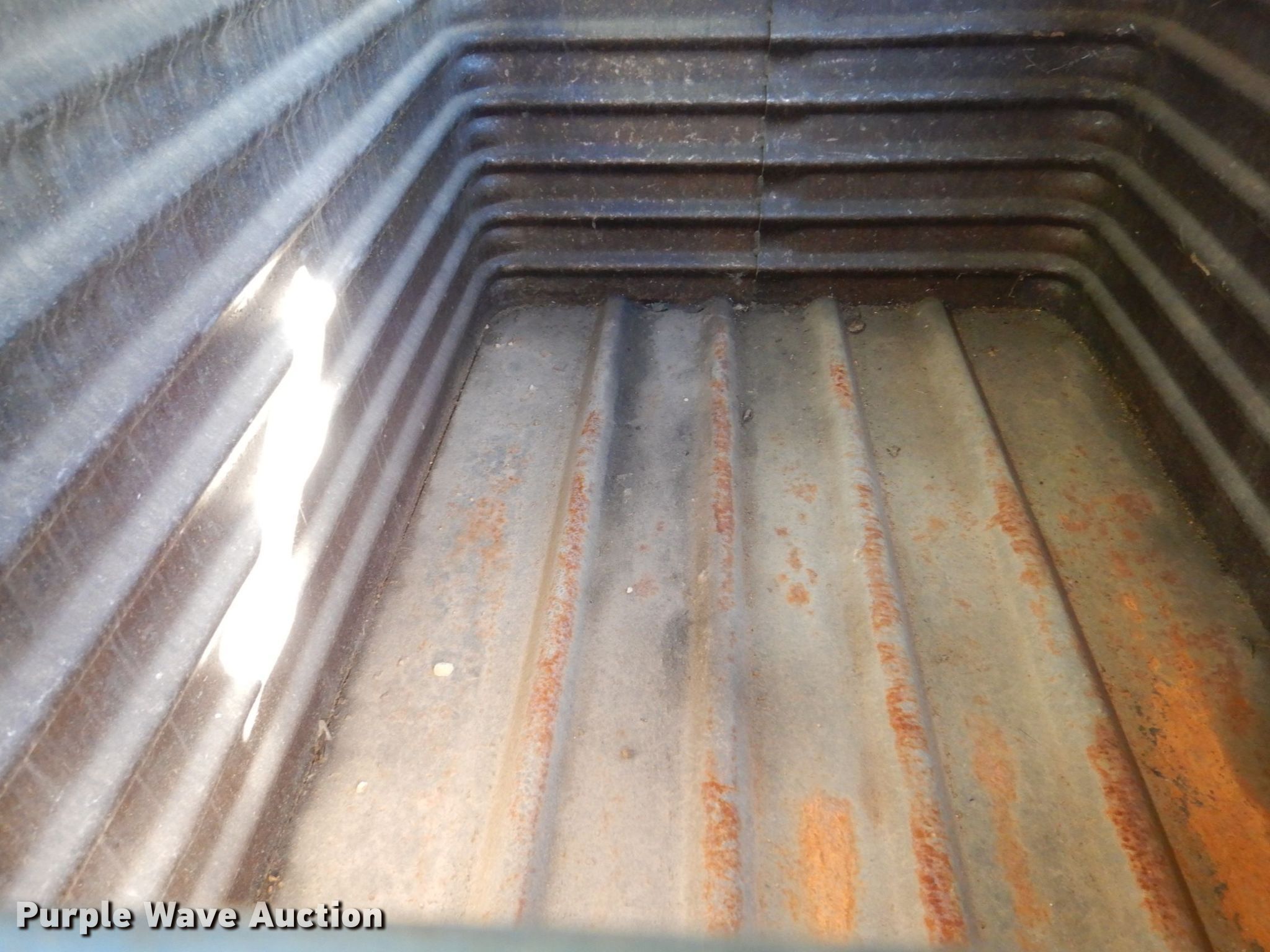 (4) steel bins in Dubuque, IA Item MJ9897 sold Purple Wave