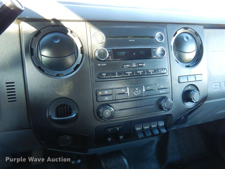 image for item AF9346 2013 Ford F550 Super Duty  utility / service truck