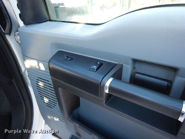 image for item AF9346 2013 Ford F550 Super Duty  utility / service truck