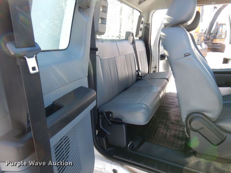 image for item AF9346 2013 Ford F550 Super Duty  utility / service truck