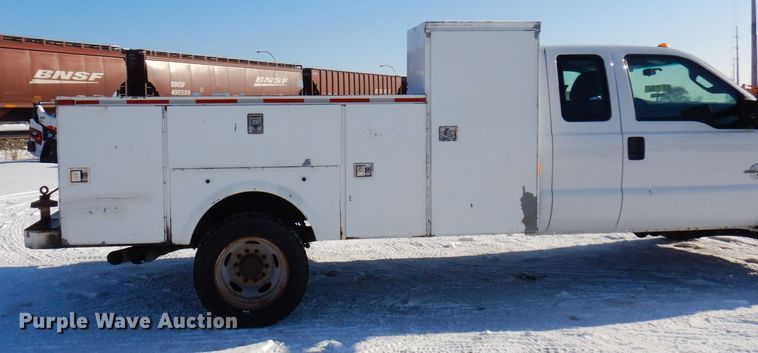 image for item AF9346 2013 Ford F550 Super Duty  utility / service truck