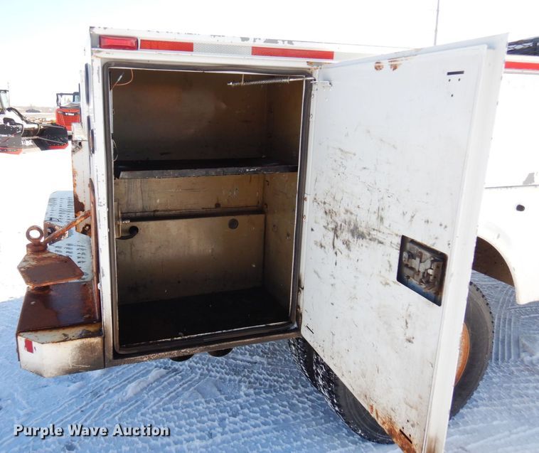 image for item AF9346 2013 Ford F550 Super Duty  utility / service truck