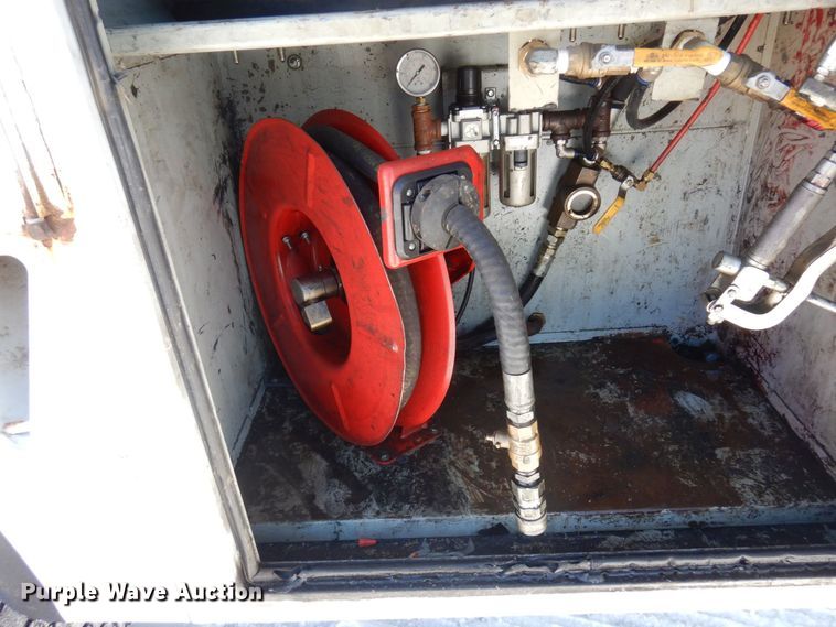 image for item AF9348 2012 Ford F550 Super Duty  utility / service truck