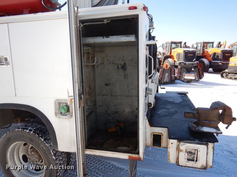 image for item AF9348 2012 Ford F550 Super Duty  utility / service truck