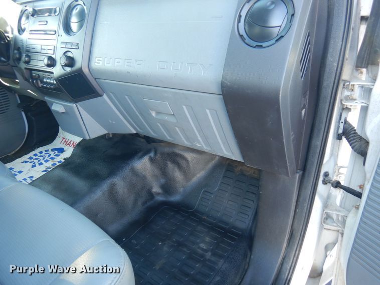 image for item AF9348 2012 Ford F550 Super Duty  utility / service truck