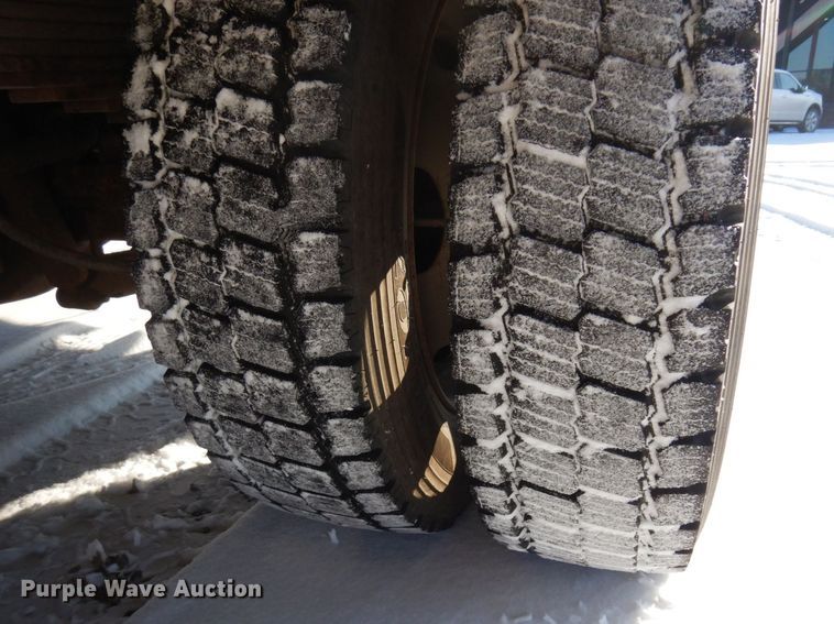 image for item AF9348 2012 Ford F550 Super Duty  utility / service truck