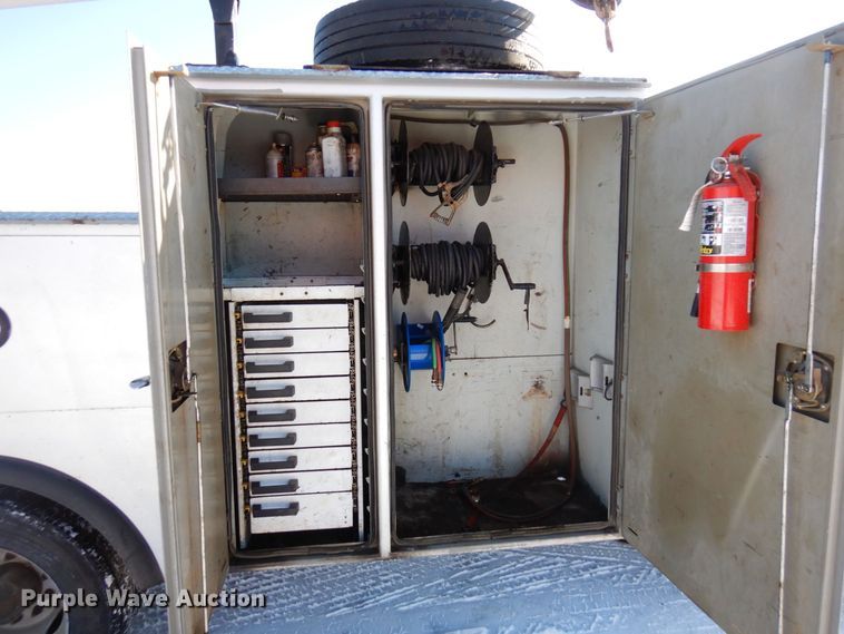 image for item AF9350 2015 Ford F550 Super Duty  Crew Cab utility / service truck