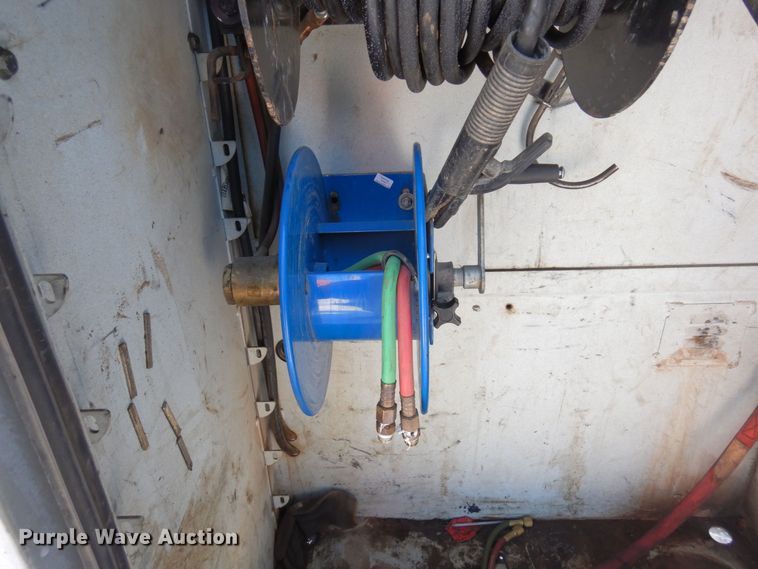 image for item AF9350 2015 Ford F550 Super Duty  Crew Cab utility / service truck