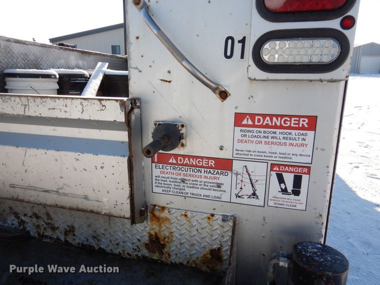 image for item AF9350 2015 Ford F550 Super Duty  Crew Cab utility / service truck