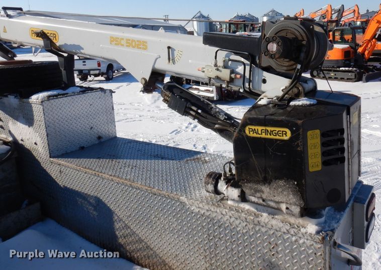 image for item AF9350 2015 Ford F550 Super Duty  Crew Cab utility / service truck