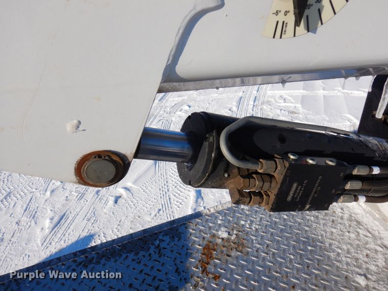 image for item AF9350 2015 Ford F550 Super Duty  Crew Cab utility / service truck