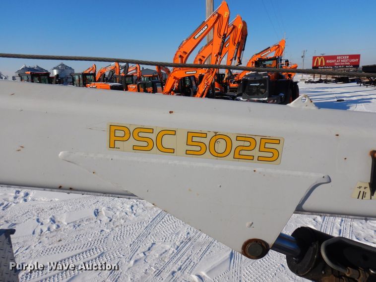 image for item AF9350 2015 Ford F550 Super Duty  Crew Cab utility / service truck