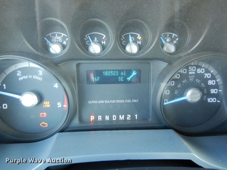 image for item AF9350 2015 Ford F550 Super Duty  Crew Cab utility / service truck