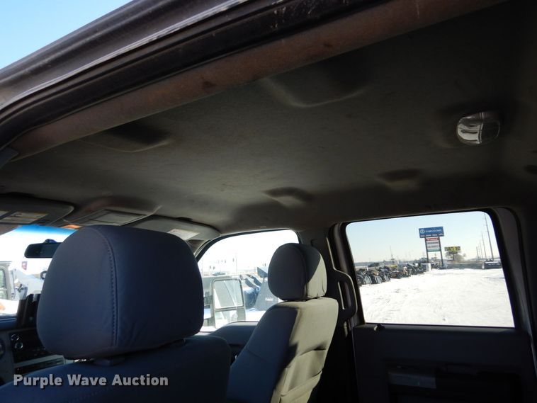 image for item AF9350 2015 Ford F550 Super Duty  Crew Cab utility / service truck