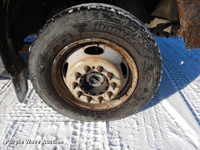 image for item AF9350 2015 Ford F550 Super Duty  Crew Cab utility / service truck