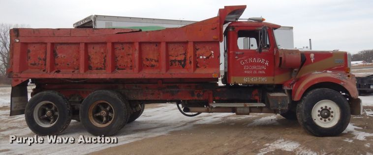 image for item AF9359 1976 White PT270  dump truck