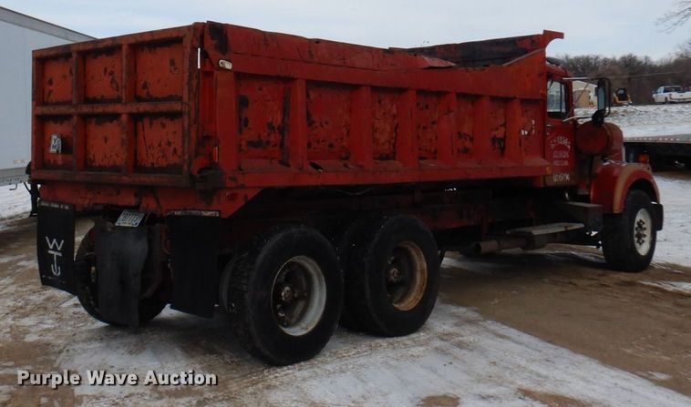 image for item AF9359 1976 White PT270  dump truck