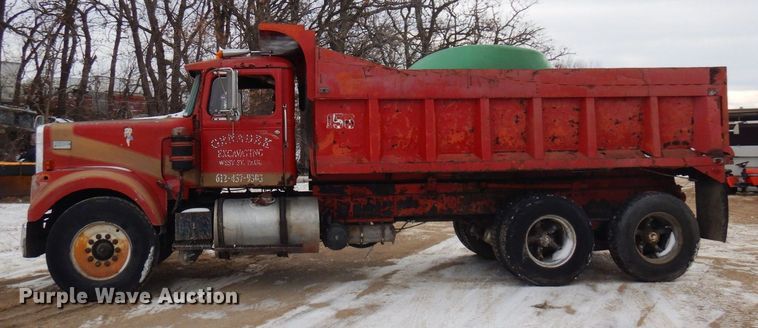image for item AF9359 1976 White PT270  dump truck