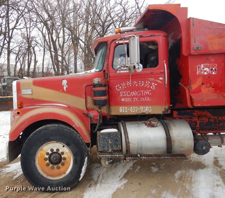 image for item AF9359 1976 White PT270  dump truck