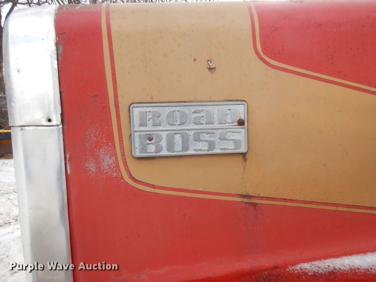 image for item AF9359 1976 White PT270  dump truck