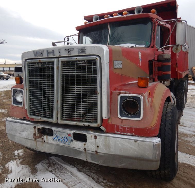 image for item AF9359 1976 White PT270  dump truck