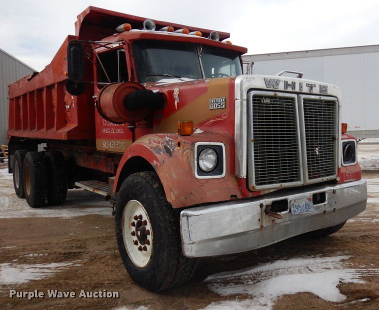 image for item AF9359 1976 White PT270  dump truck
