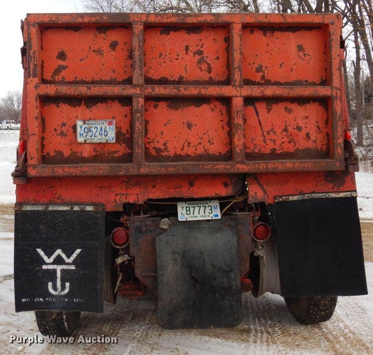 image for item AF9359 1976 White PT270  dump truck