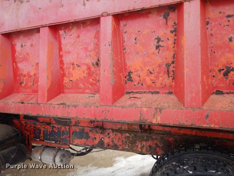 image for item AF9359 1976 White PT270  dump truck