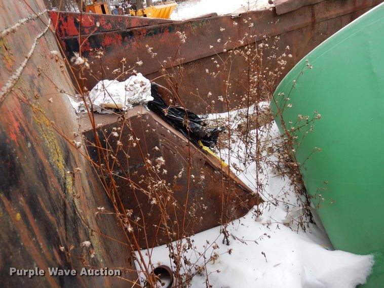 image for item AF9359 1976 White PT270  dump truck