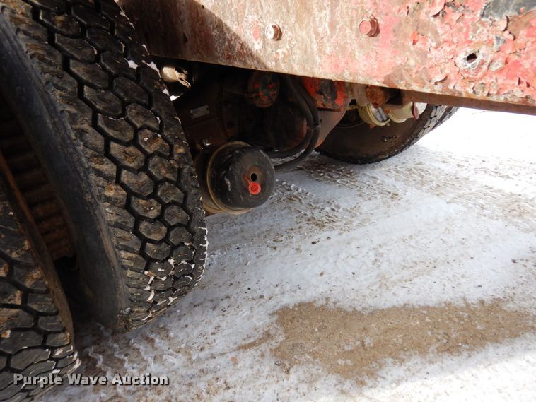 image for item AF9359 1976 White PT270  dump truck