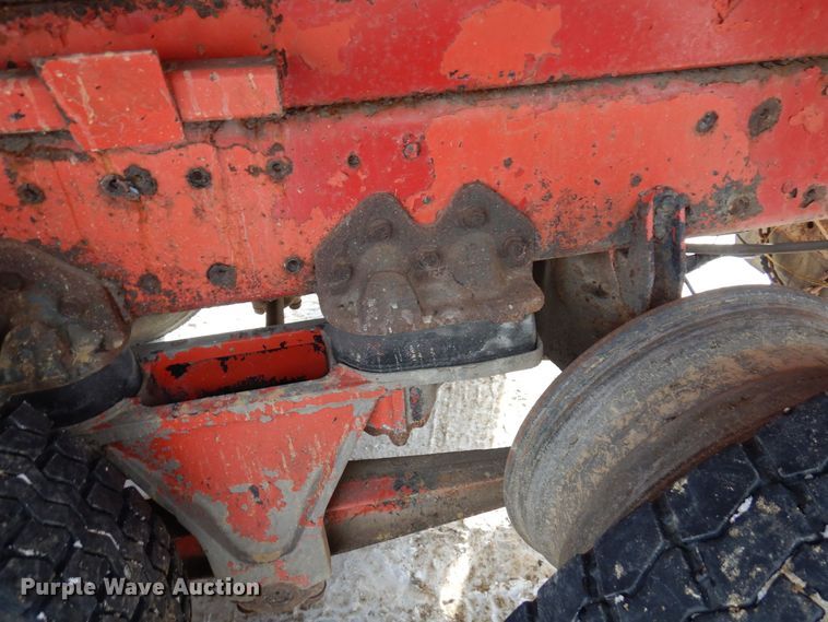 image for item AF9359 1976 White PT270  dump truck