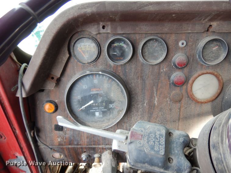 image for item AF9359 1976 White PT270  dump truck