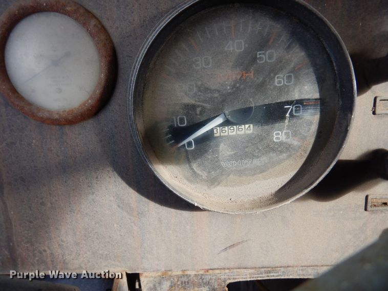 image for item AF9359 1976 White PT270  dump truck