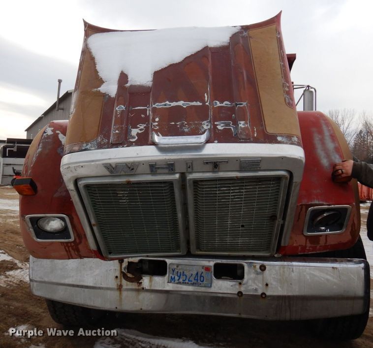 image for item AF9359 1976 White PT270  dump truck