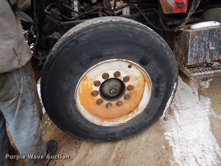 image for item AF9359 1976 White PT270  dump truck