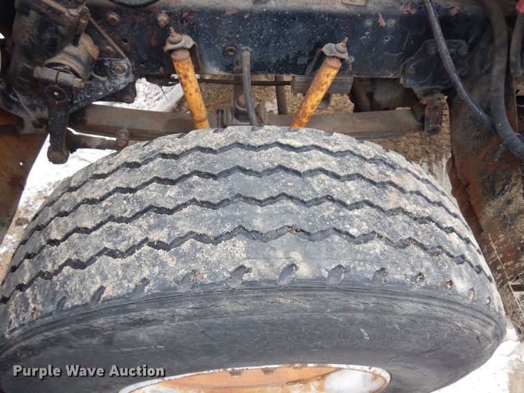 image for item AF9359 1976 White PT270  dump truck