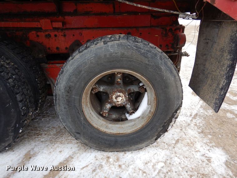 image for item AF9359 1976 White PT270  dump truck