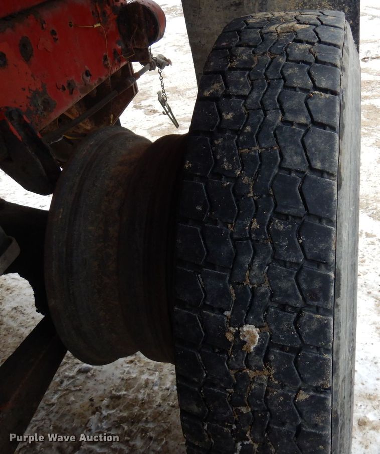 image for item AF9359 1976 White PT270  dump truck