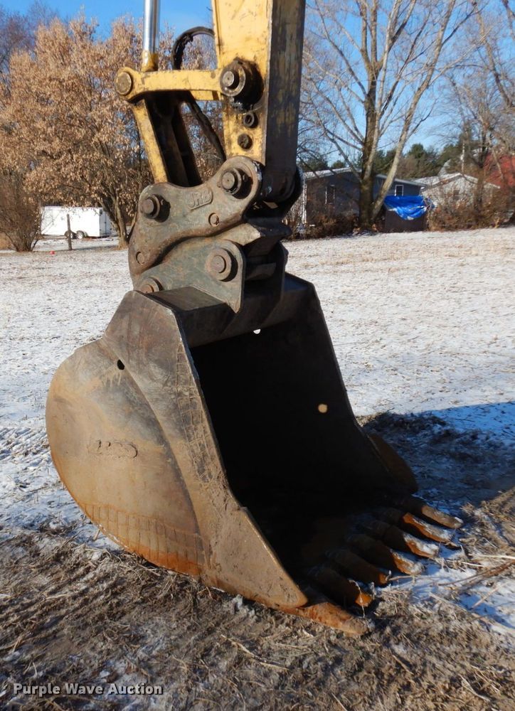 image for item AF9365 2014 Komatsu PC210LC-10  excavator