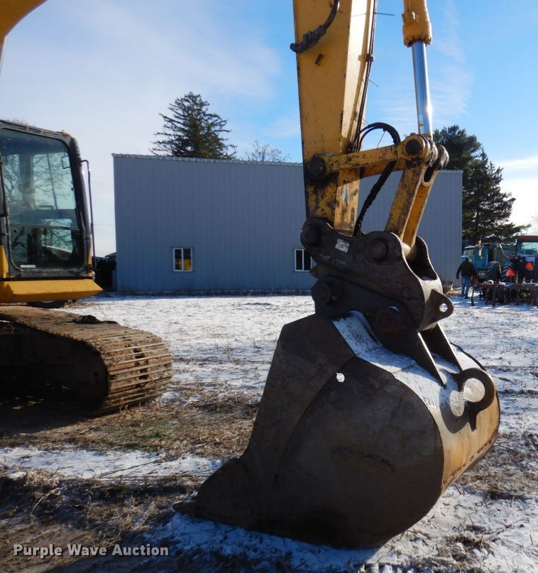 image for item AF9365 2014 Komatsu PC210LC-10  excavator
