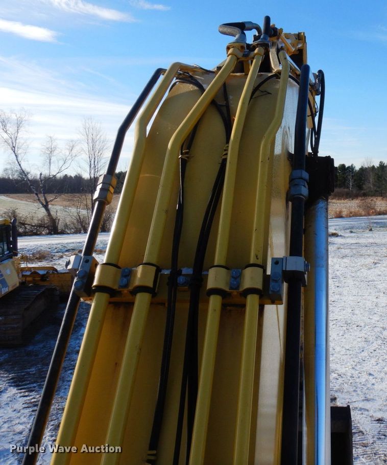 image for item AF9365 2014 Komatsu PC210LC-10  excavator