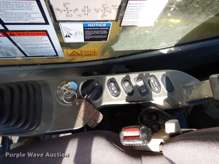 image for item AF9365 2014 Komatsu PC210LC-10  excavator